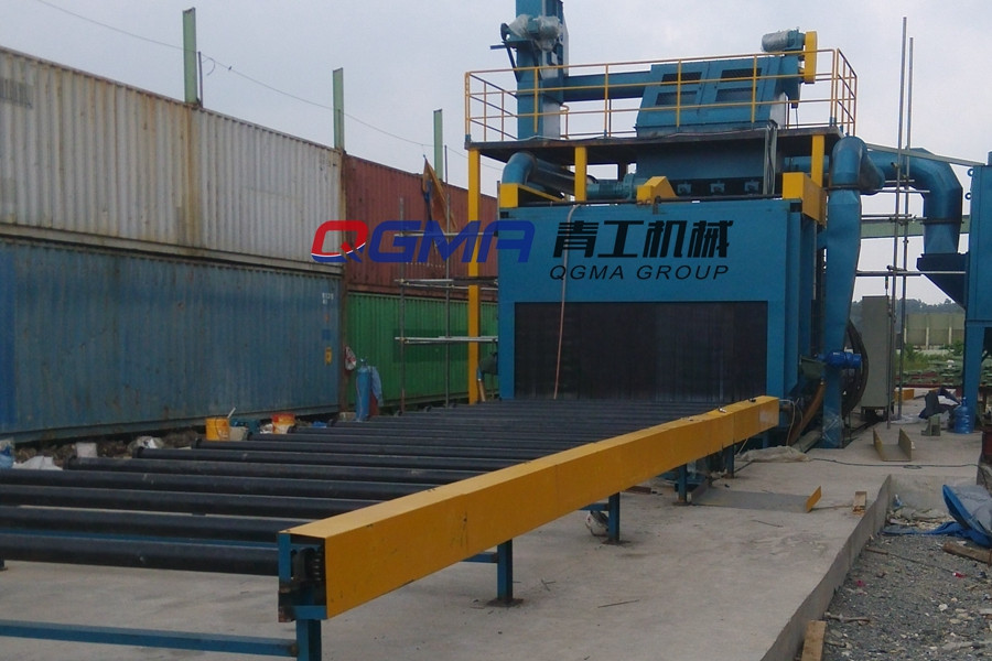 道路護欄通過式拋丸清理機的工（gōng）作原理