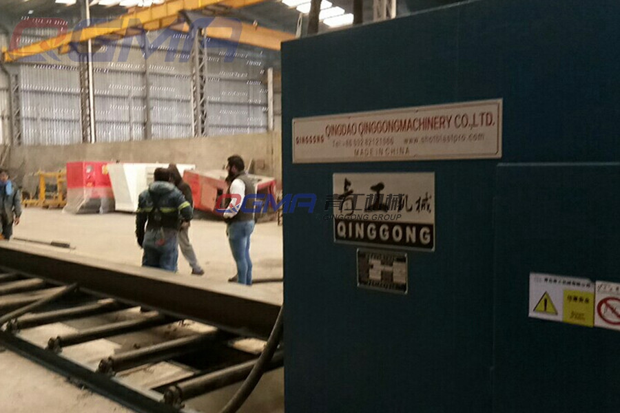 型鋼拋丸除（chú）鏽機